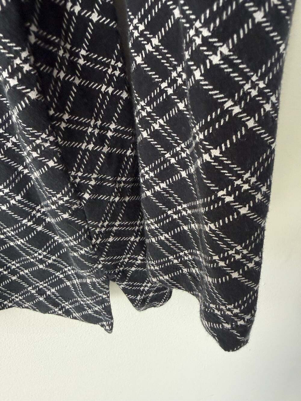 Lands End Turtle Neck Tartan Plaid Top Black Long Sleeve Womens Size Large Shirt